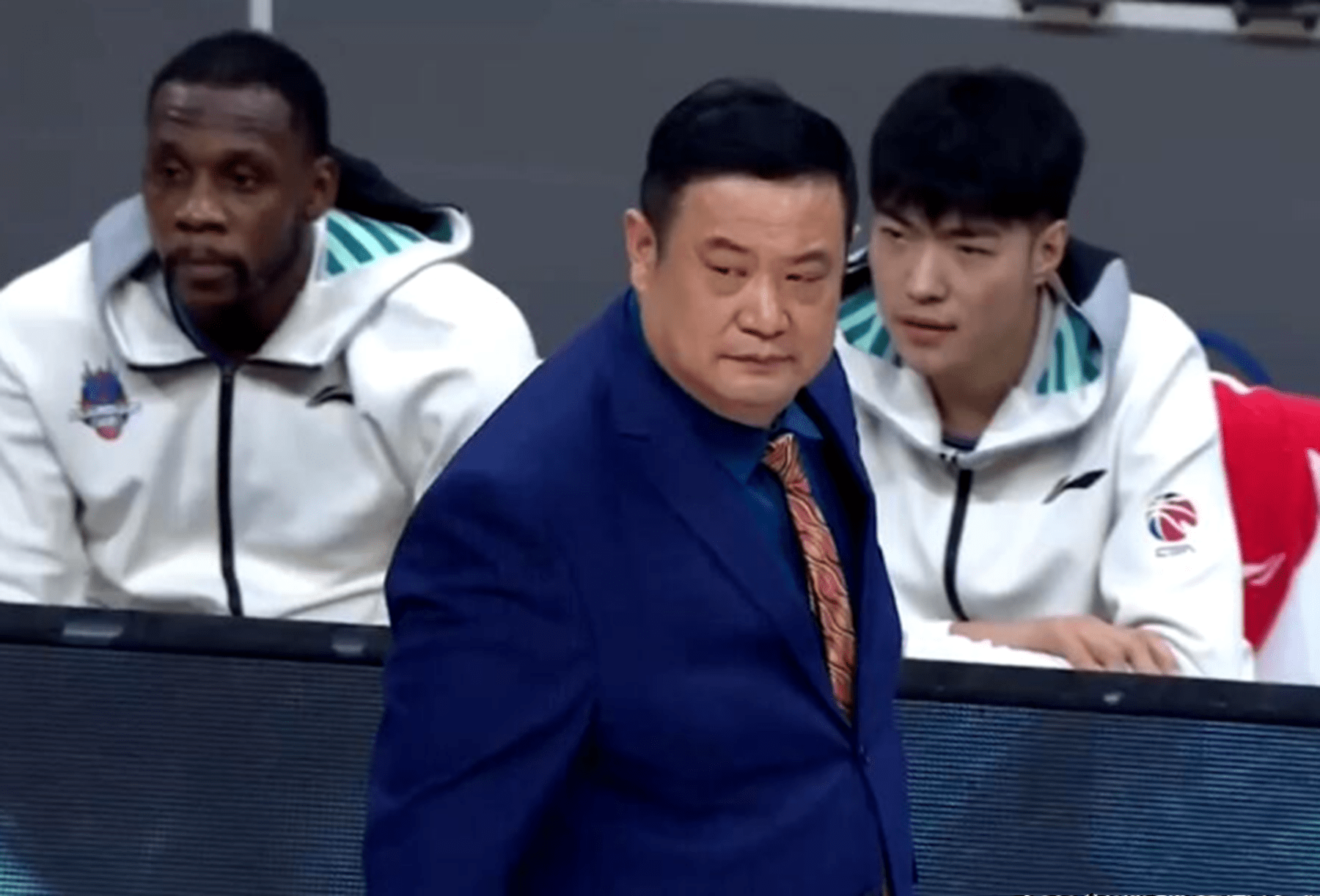 米兰体育网页版-猛龙巨头康宇受伤缺席,对球队影响几何?