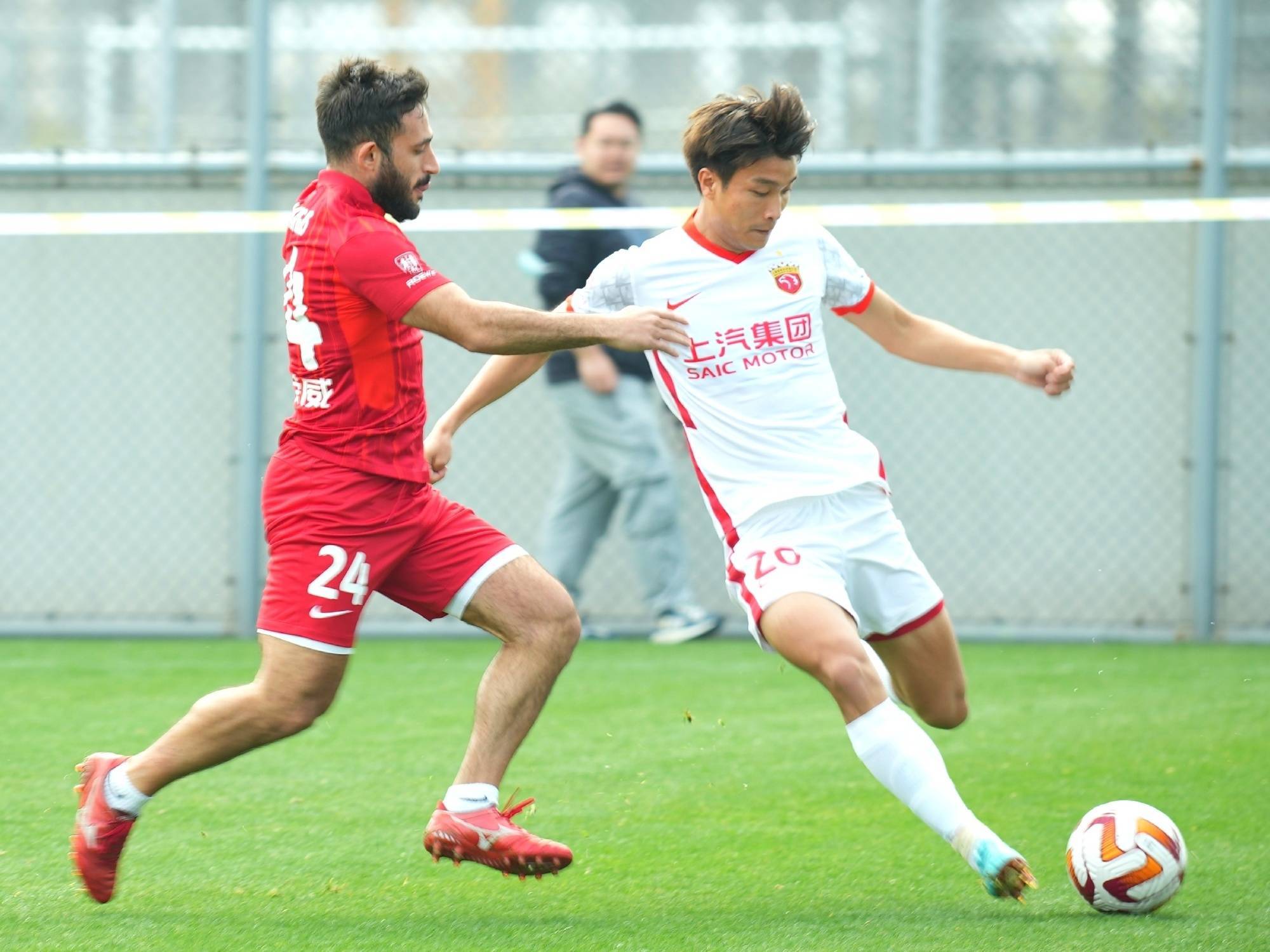 米兰体育电竞-强强对抗，双方战术精妙，比赛结果令人意想不到的简单介绍