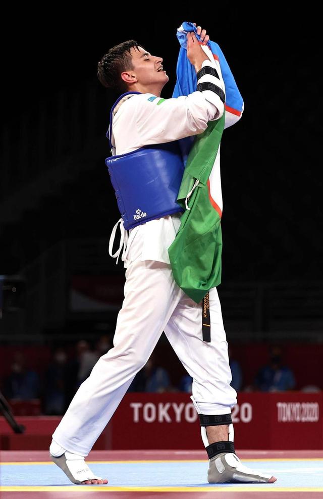 米兰体育馆-跆拳道比赛中墨西哥选手表现出色